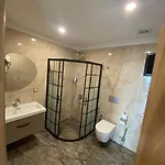 Rena Grand Residence&suit Hotel