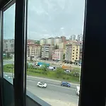 Hotel Rena Grand & *