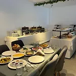 Hotel Rena Grand & Trabzon