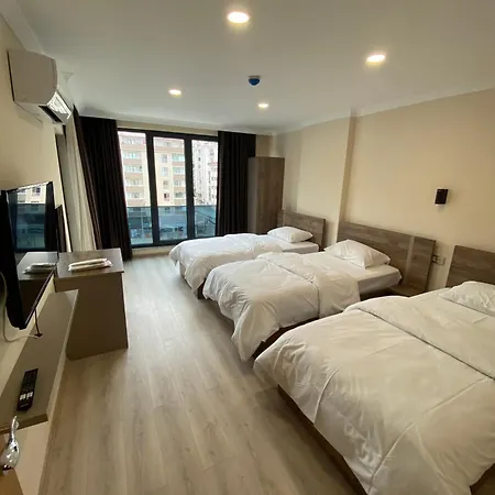 Hotel Rena Grand &