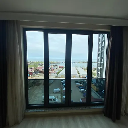 Rena Grand & 特拉布宗