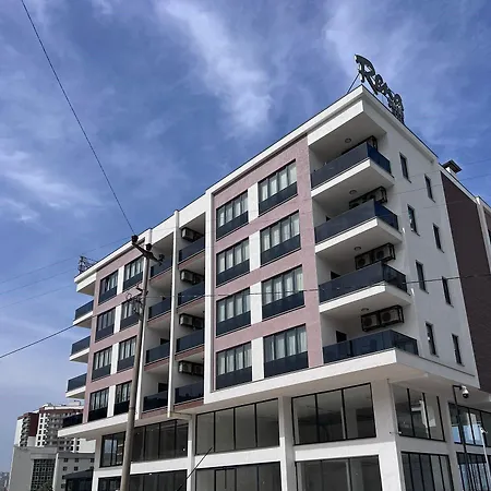 Rena Grand & 特拉布宗