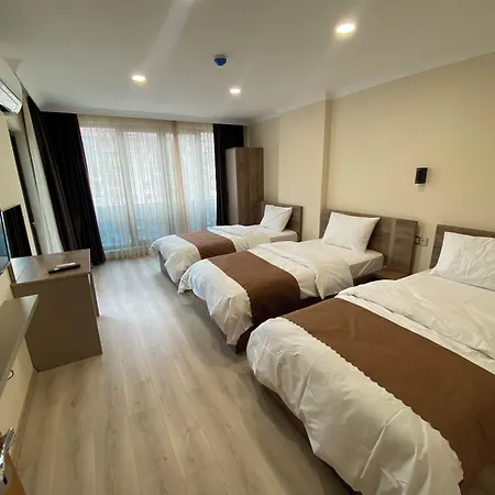 Rena Grand & 特拉布宗