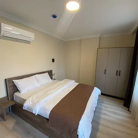 Rena Grand & * 特拉布宗