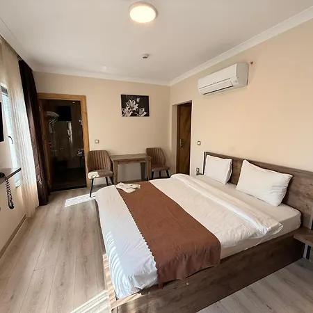 Hotel Rena Grand & Trabzon