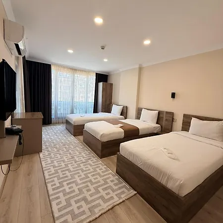 Rena Grand & Hotel *