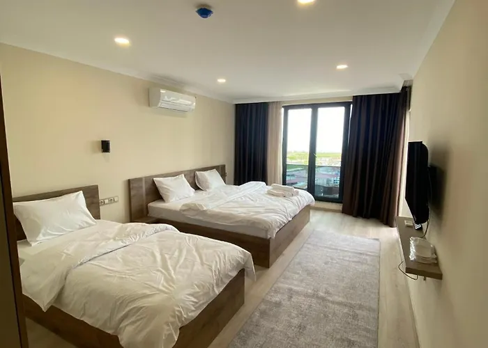 Rena Grand & 特拉布宗