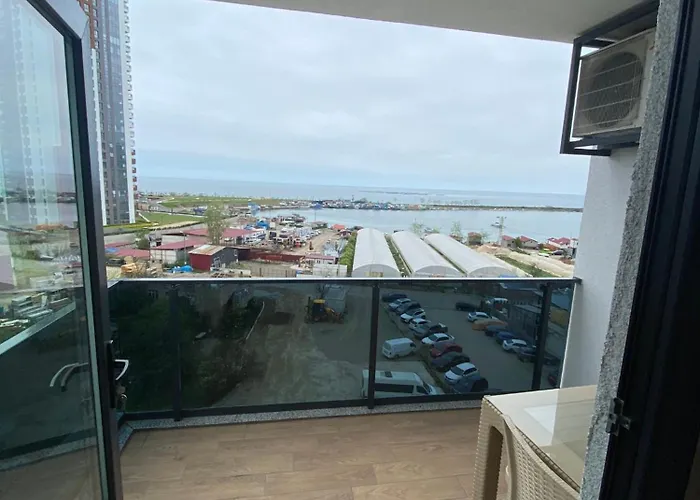 Rena Grand & * 特拉布宗